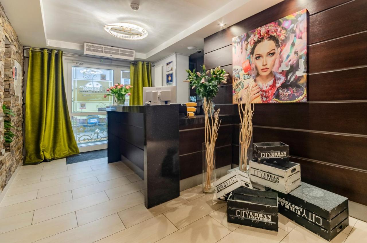Hotel Zielonki Zielonki  Екстериор снимка